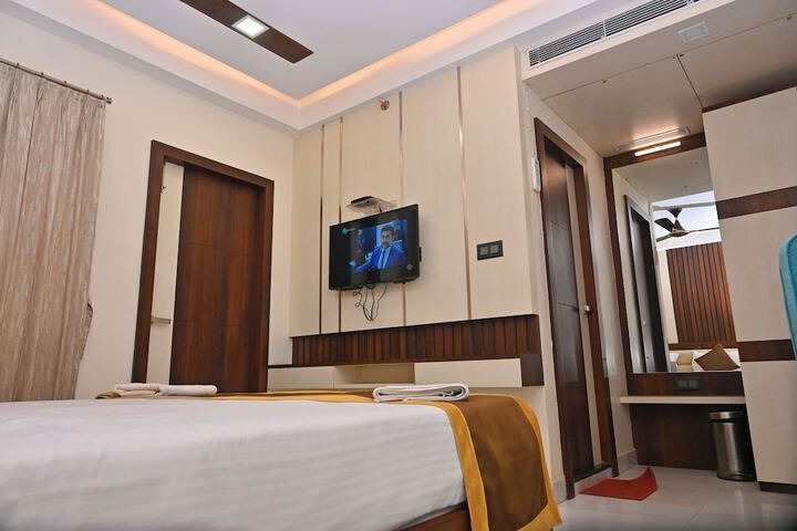 Room 43 of 114