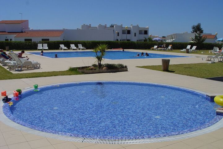 Hotel Pool