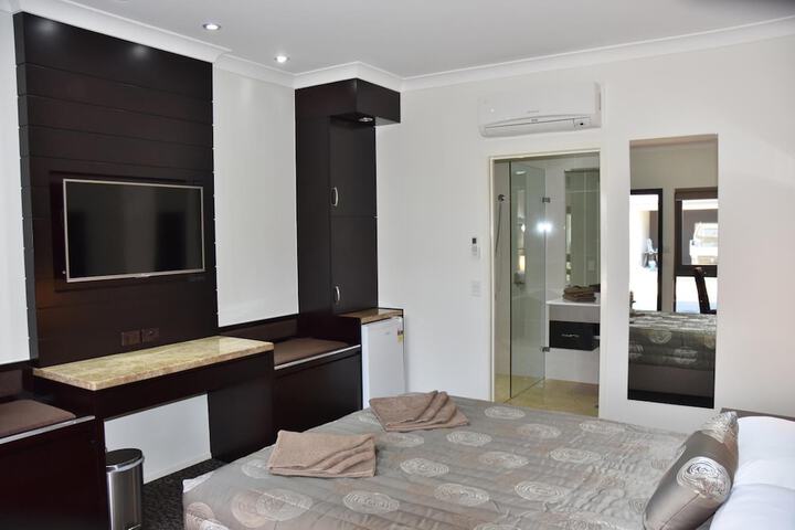 Room 14 of 43
