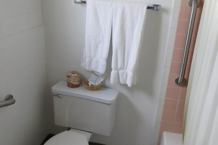 Room 20 of 38