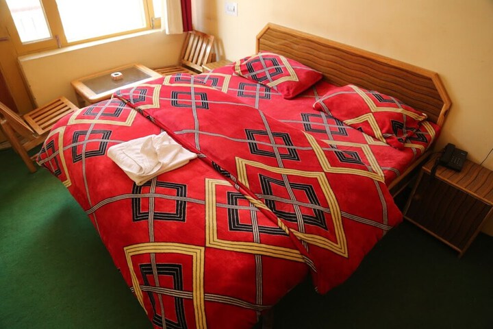 Room 8 of 20