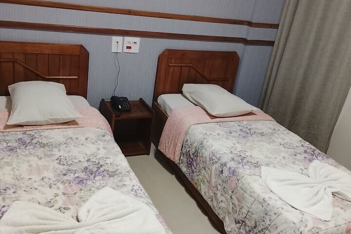 Room 37 of 154