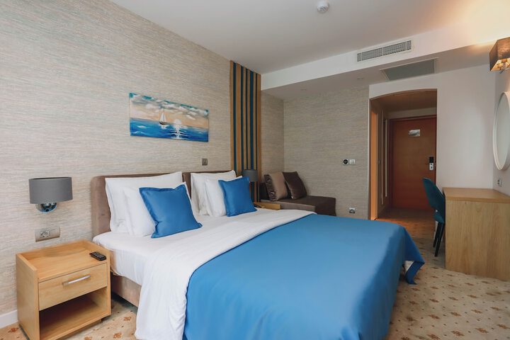 Room 20 of 94