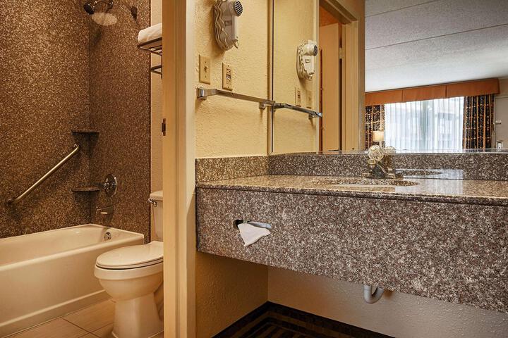 Pet Friendly Deluxe Double (4 of 5)