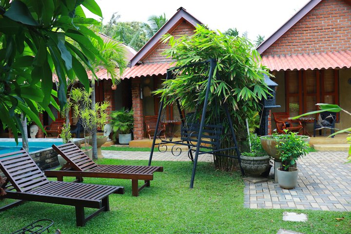 Hotel Exterior 63 of 67