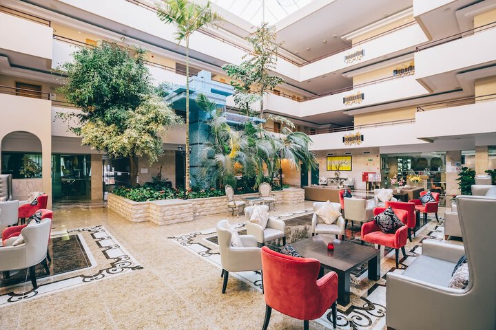 Hotel 2 of 97