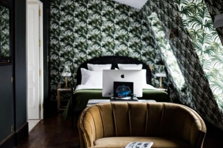 Room 43 of 80
