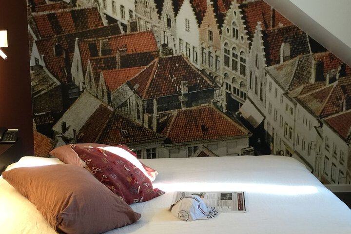 Room 10 of 62