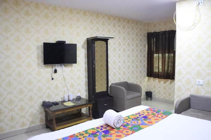 Room 19 of 33