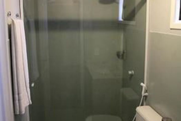 Room 3 of 43