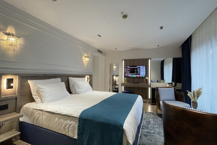 Room 14 of 127