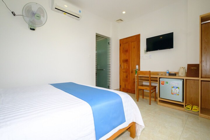 Room 34 of 47