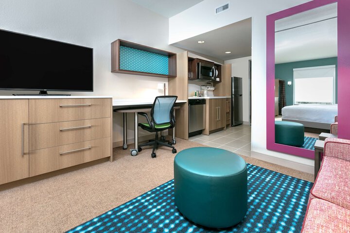 Room 14 of 34