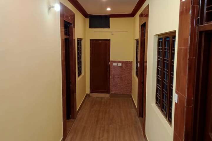 Room 12 of 15