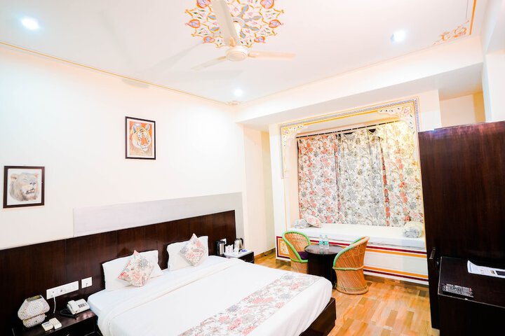 Room 52 of 105