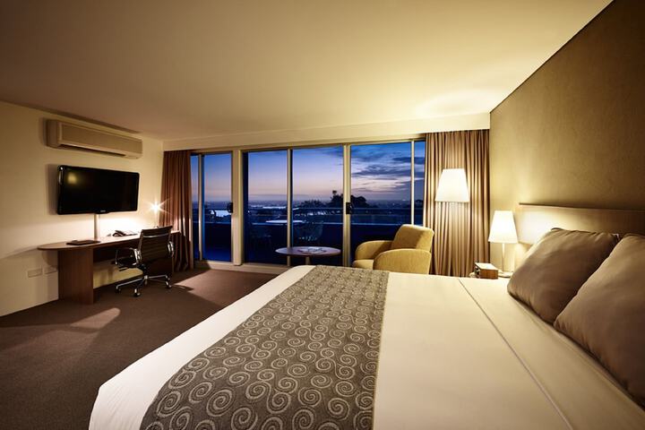 Room 19 of 110