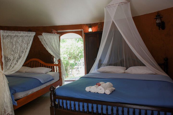 Room 3 of 21