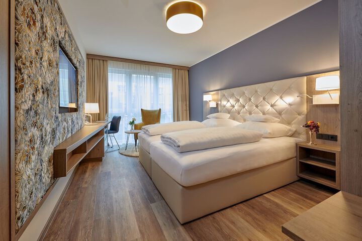 Room 55 of 106