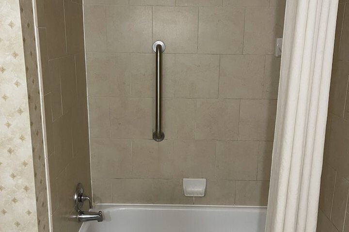 1 King Accessible with Roll in Shower (1 of 39)