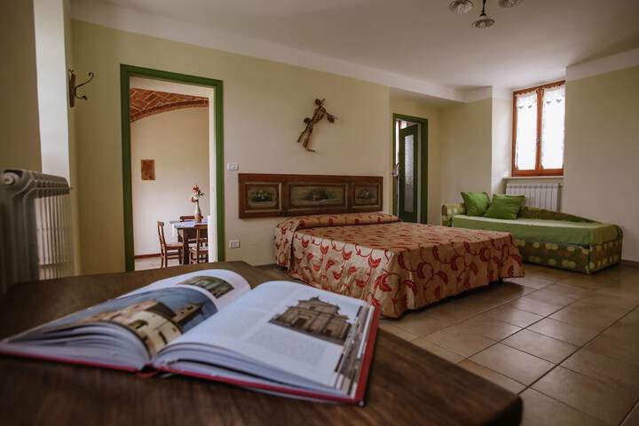 Room 6 of 40