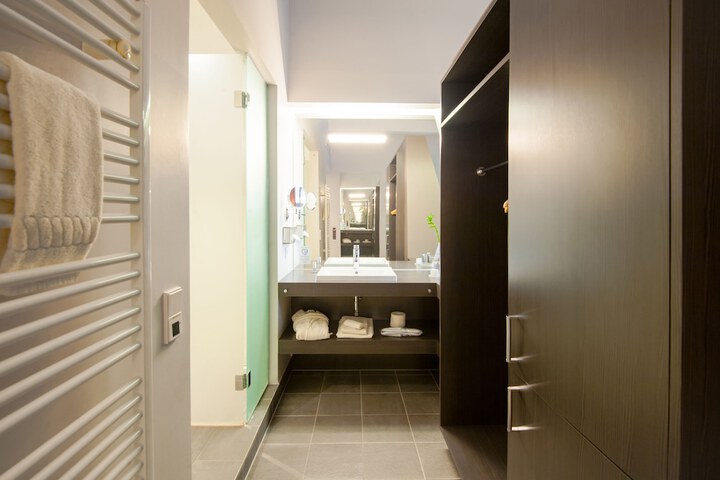 Bath Interior