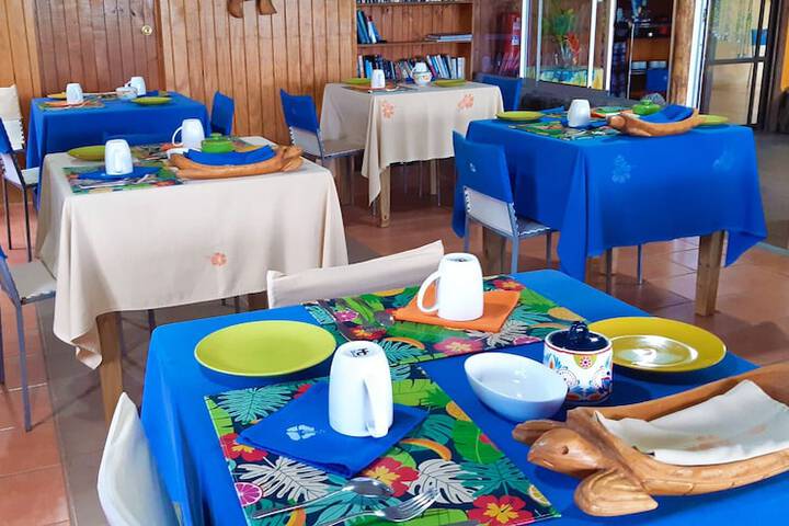 Breakfast/Coffee Service 22 of 37