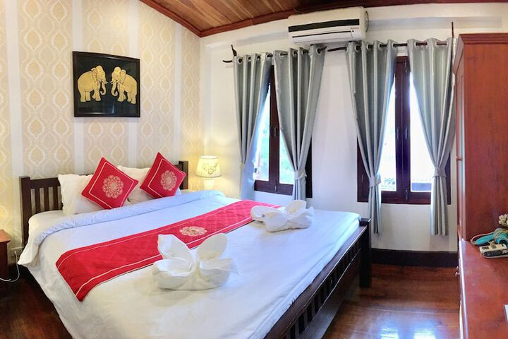Room 8 of 42