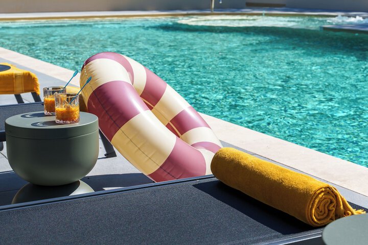 Pool 34 of 64