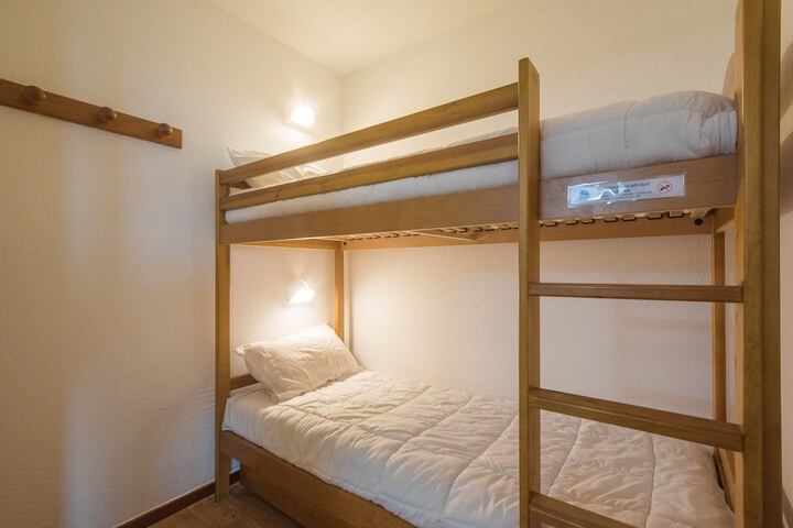 Room 3 of 69
