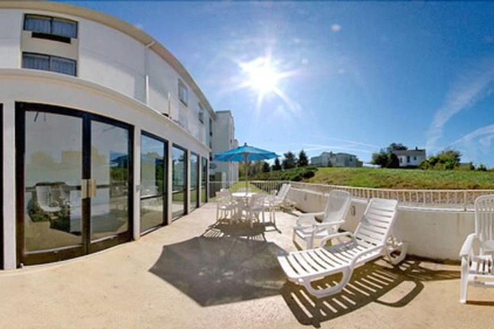 Sundeck