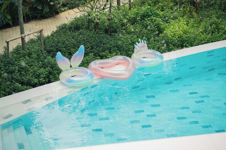 Pool 119 of 165