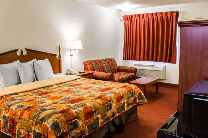 1 King Bed (1 of 2)