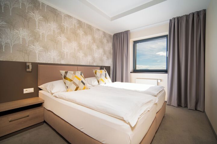 Room 34 of 126