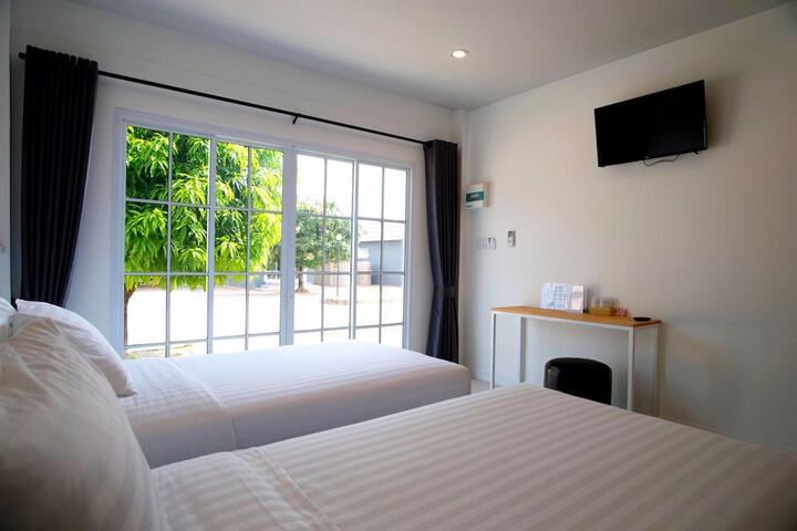 Room 5 of 26