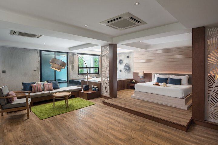 Room 61 of 225