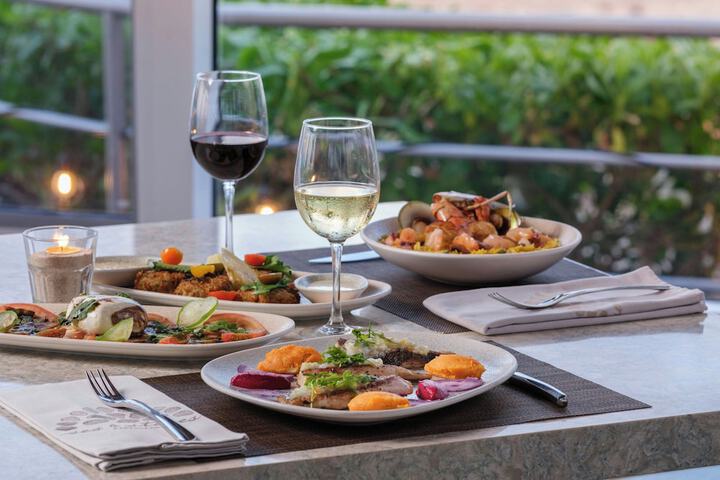 Dining 89 of 139
