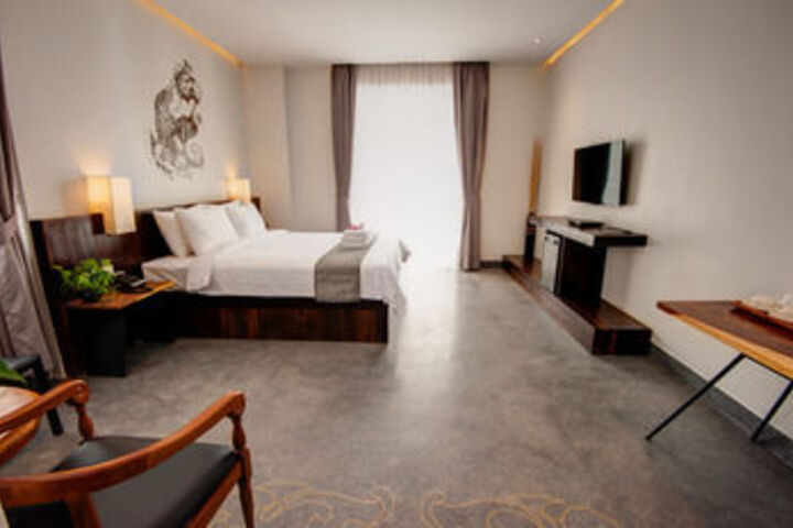 Room 25 of 53