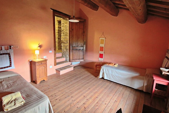 Room 20 of 118