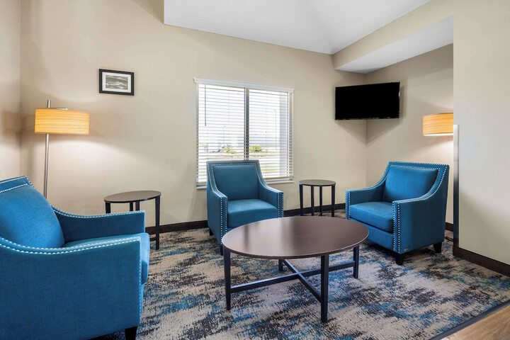 Hotel Interior 6 of 36