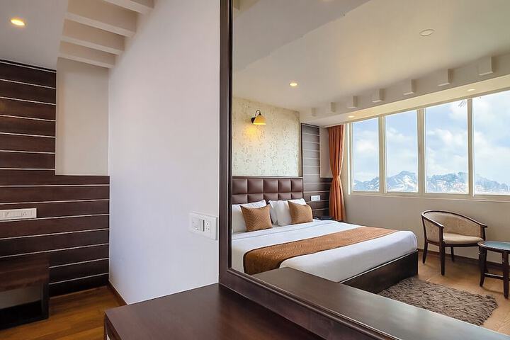 Room 12 of 75
