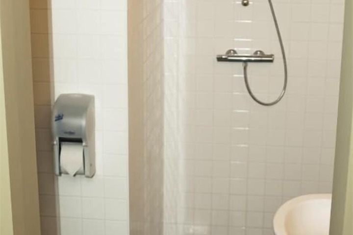 Clean Restrooms