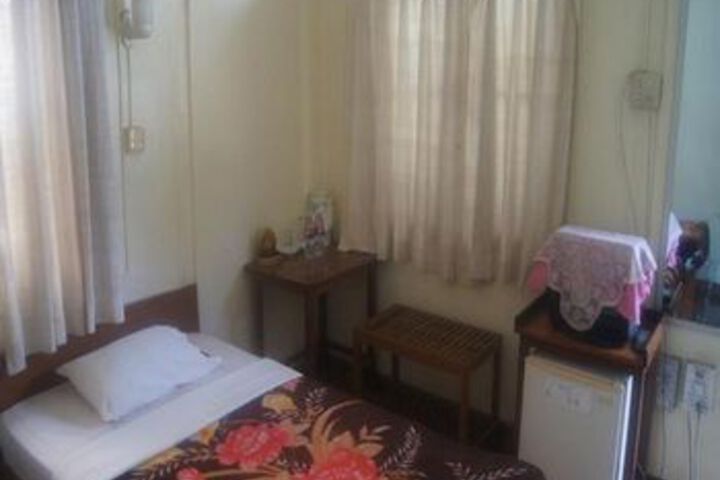 Room 19 of 32