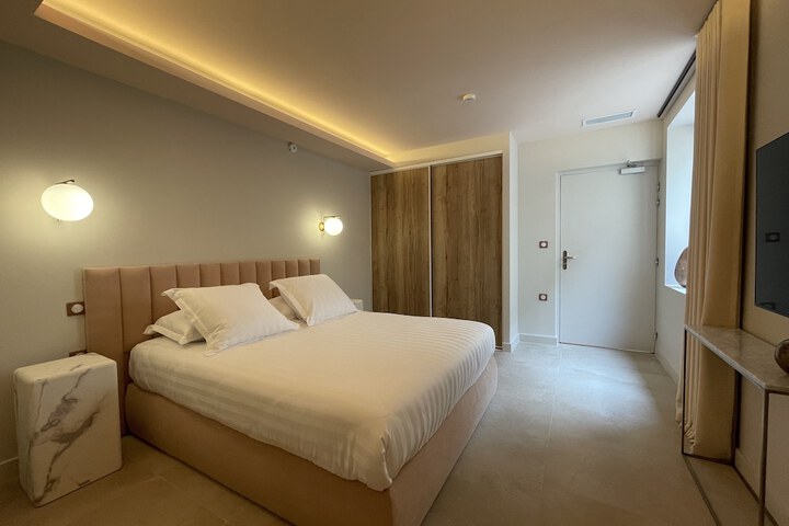 Room 14 of 45