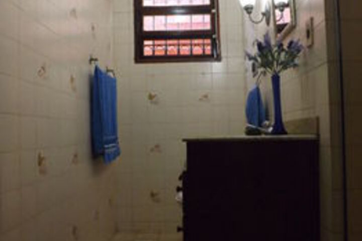 Room 5 of 30