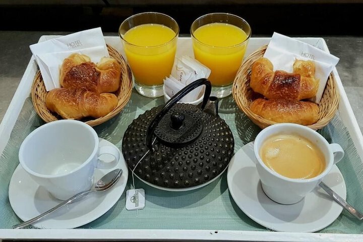 Breakfast/Coffee Service 59 of 78