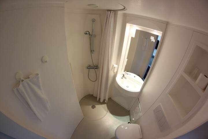 Clean Restrooms
