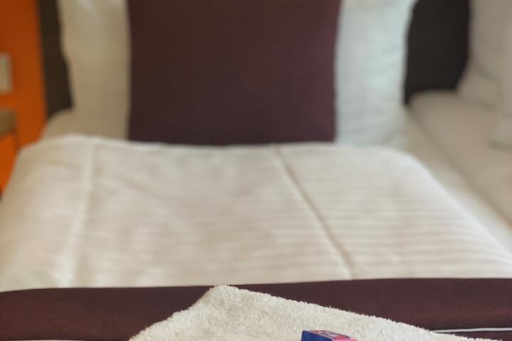Room 18 of 47