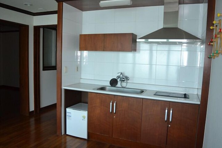 Room 3 of 14