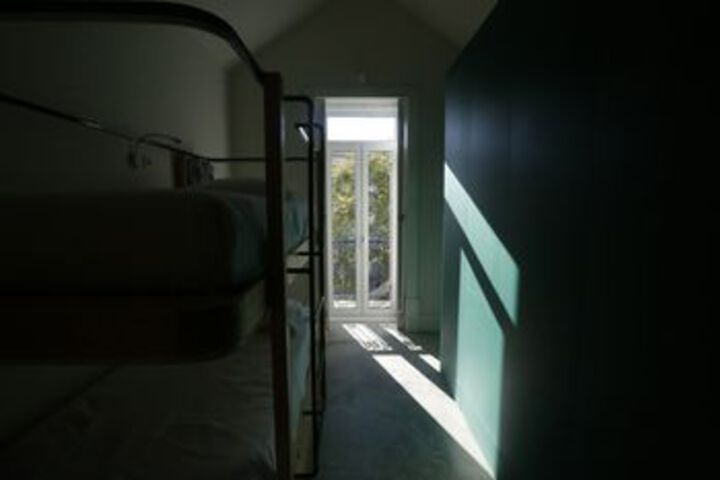 Room 53 of 119
