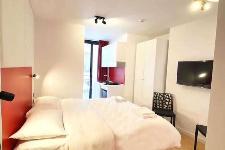 Room 7 of 34